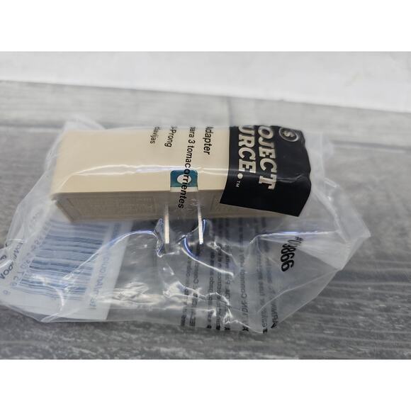 Lot of 4 Project Source 3-Outlet Adapters • 2-Prong to 3-Prong (#0409866) [148] - Picture 3 of 11